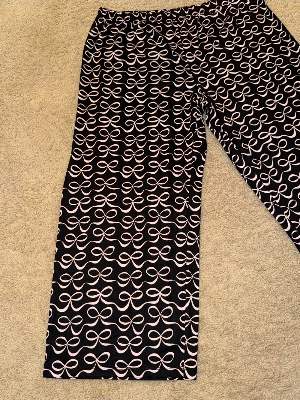 kate spade Black Pajama Set with Pale Pink Bow Print - Picture 11 of 15